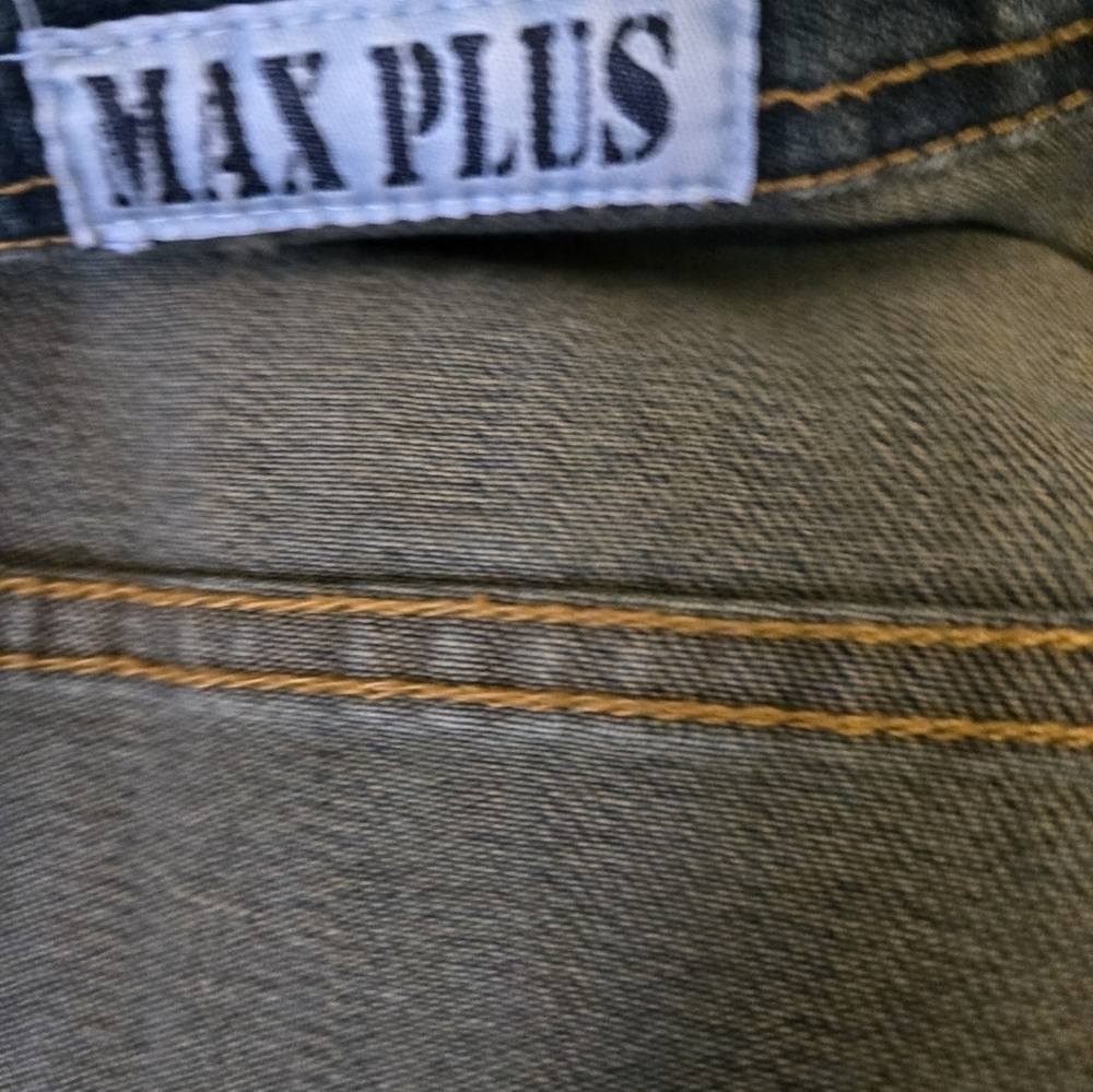Max Plus Studded/ Scratched Denim Jacket. Size Small - Picture 10 of 13